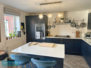 Kitchen/Diner- click for photo gallery